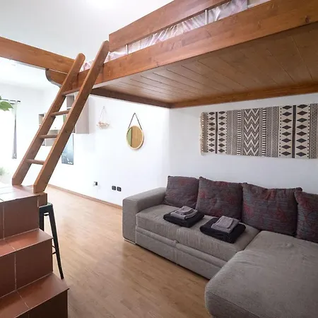 Apartment Moon House *